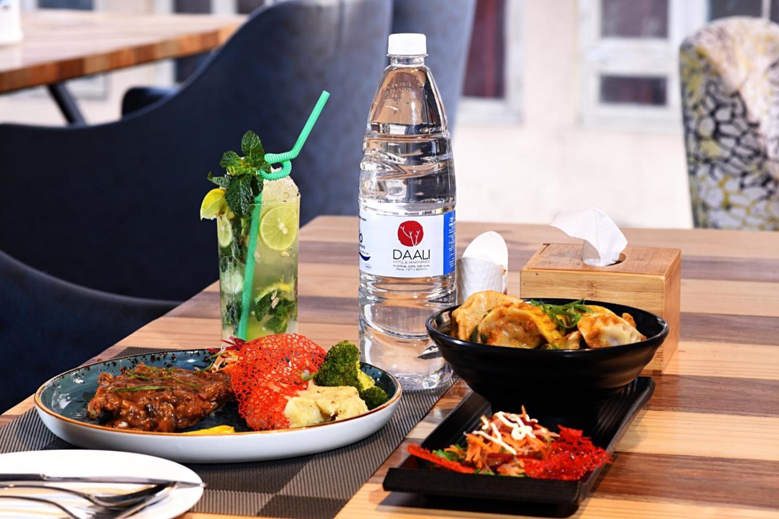 Daali Hotel & Apartment Katmandu Dış mekan fotoğraf